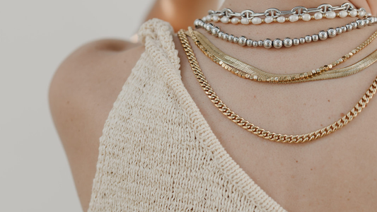 SPARKLE THAT STAYS PUT